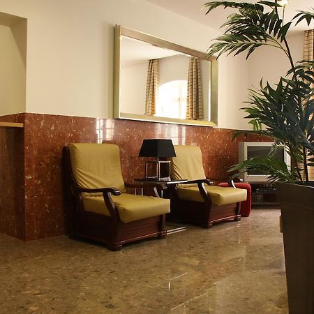 Hotel Zenite أنغرا دو إِراويزو المظهر الخارجي الصورة