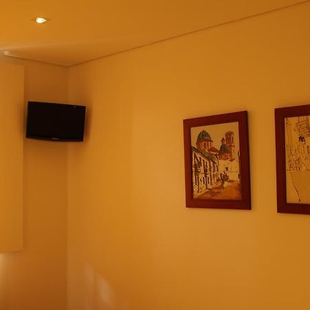 Hotel Zenite أنغرا دو إِراويزو المظهر الخارجي الصورة