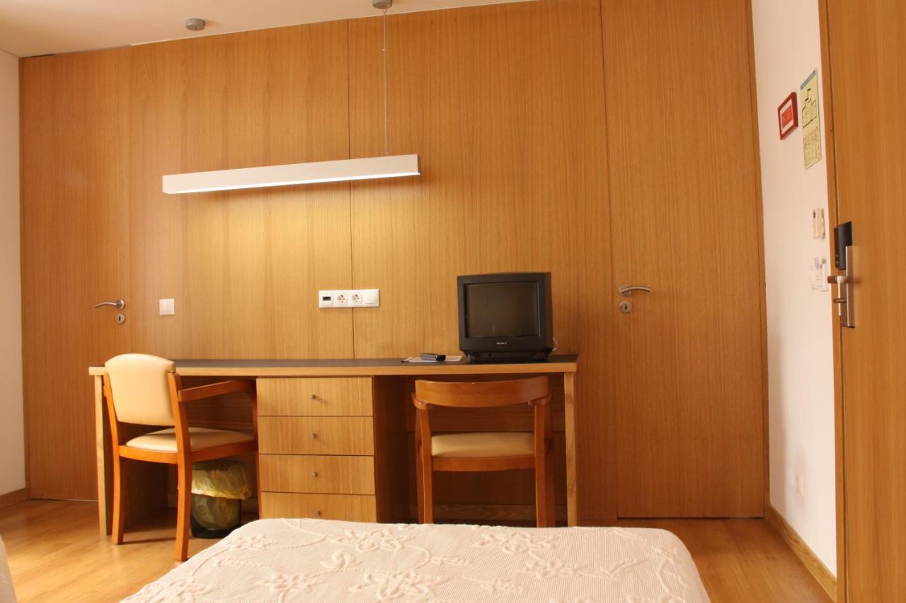 Hotel Zenite أنغرا دو إِراويزو الغرفة الصورة