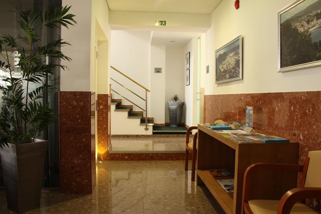 Hotel Zenite أنغرا دو إِراويزو المظهر الخارجي الصورة