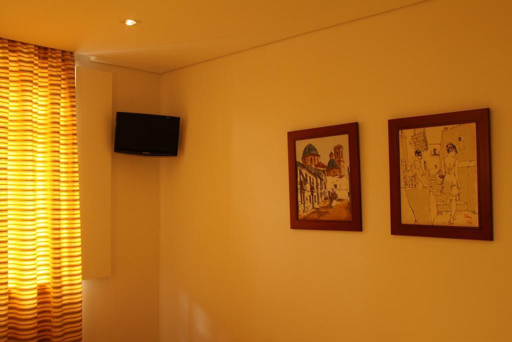 Hotel Zenite أنغرا دو إِراويزو المظهر الخارجي الصورة